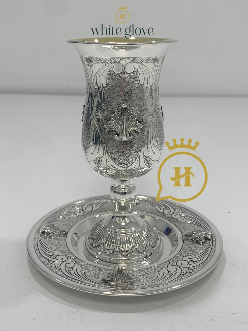 CUP ON BASE WITH TRAY