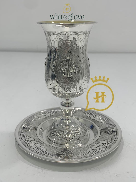CUP ON BASE WITH TRAY